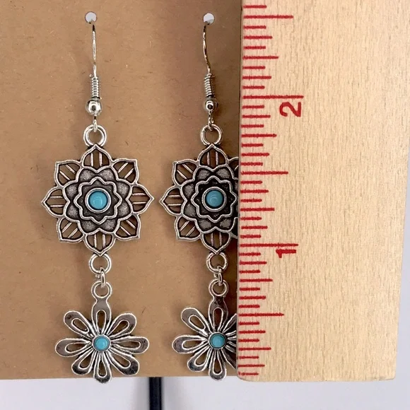 Floral Silver and Turquoise Bohemian Earrings Fashion Jewelry - Picture 2 of 3